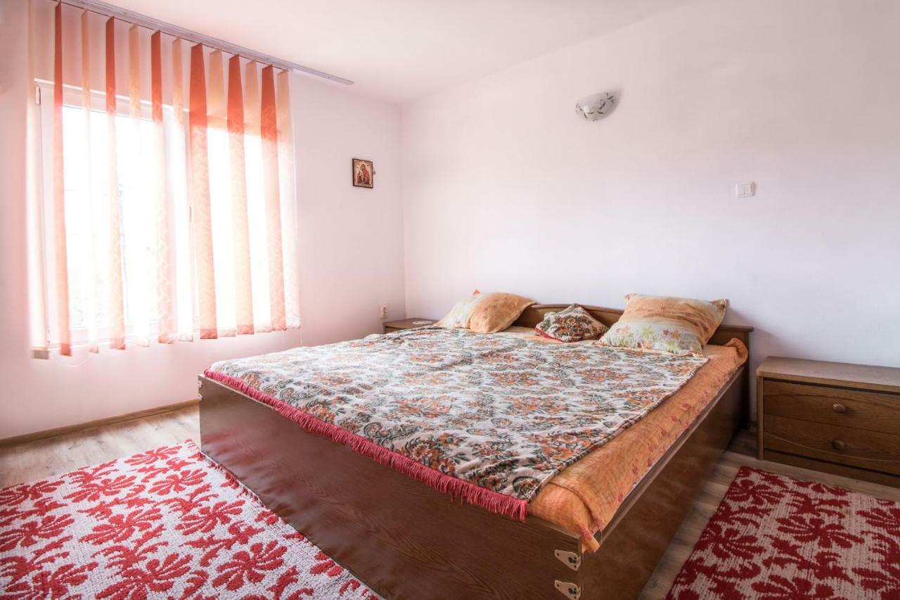 Casa De Vacanta Jeny Novaci-Străini المظهر الخارجي الصورة