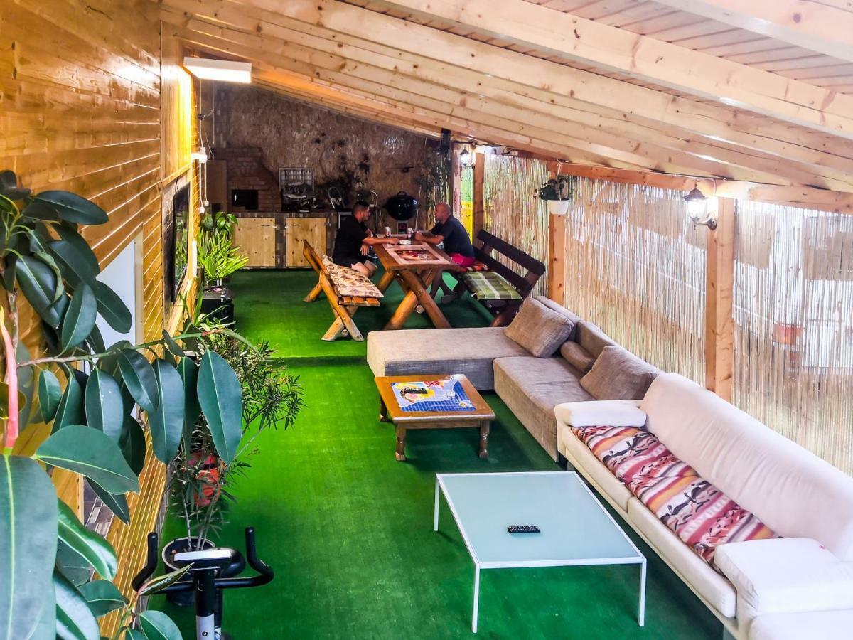 Casa De Vacanta Jeny Novaci-Străini المظهر الخارجي الصورة