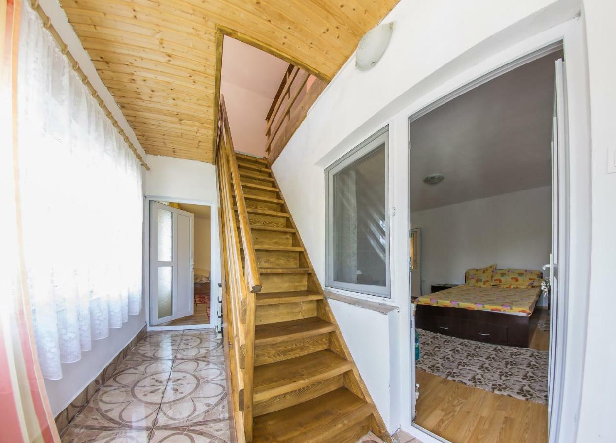 Casa De Vacanta Jeny Novaci-Străini المظهر الخارجي الصورة