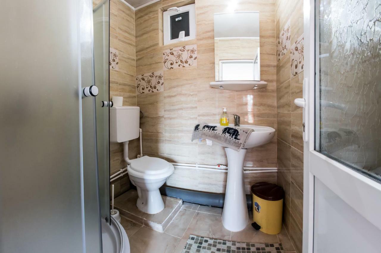 Casa De Vacanta Jeny Novaci-Străini المظهر الخارجي الصورة